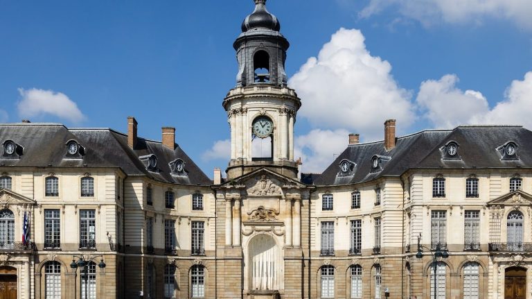 Réservez dès aujourd'hui l'alternative idéale à un service de taxi parisien !uber orly charles de gaulle prix